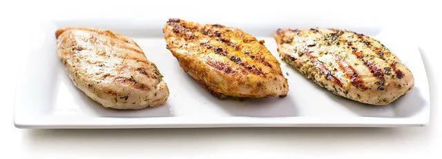 3 công thức nấu thịt gà giúp tăng cơ giảm mỡ đến từ đầu bếp Robert Irvine