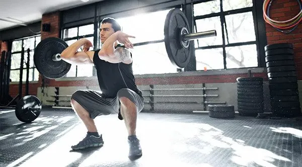 5 mẹo nhỏ giúp cải thiện khả năng tập squat của bạn tốt hơn