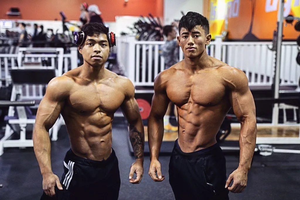 Body 6 múi khủng của Steve Cao khiến anh em gymer mê mẩn