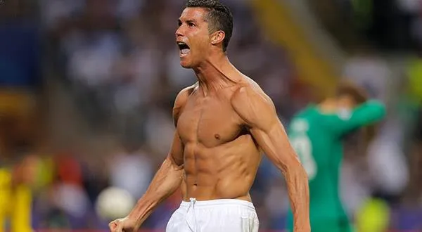 Cristiano Ronaldo luôn giữ được phong độ nhờ “chăm sóc sức khỏe như 1 chiếc siêu xe”