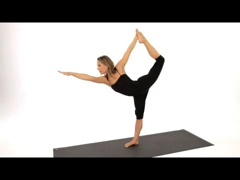 Hướng dẫn tập Yoga tư thế Vũ công – Lord of the dance (Natarajasana)