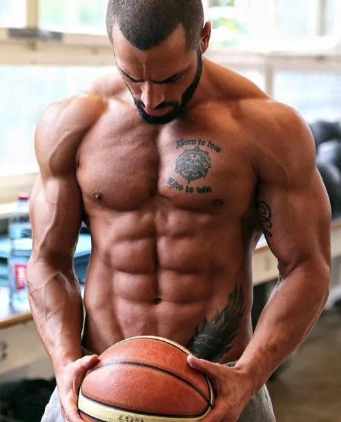 Lazar Angelov hành trình thành Fitness Model và lịch tập luyện