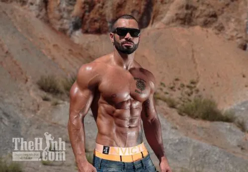 Lazar Angelov hành trình thành Fitness Model và lịch tập luyện