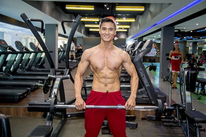 Lịch tập gym 6 buổi 1 tuần tăng cơ của Quán quân Fitness Model 9x