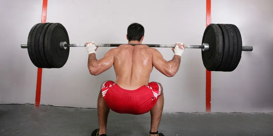 Squat là gì ? Hướng dẫn tập squat đúng cách nhất