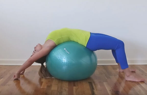 3 cách dùng Stability Ball để tập core hiệu quả hơn