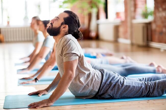 4 bài tập Yoga cơ bản dành cho nam giới mới bắt đầu