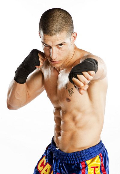 Kick boxing là gì ? Tập Kick boxing có lợi ích gì ?