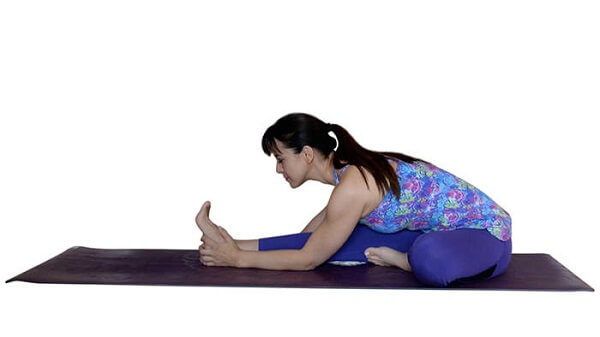 Muốn giảm mỡ bắp chân để đi ”bỏ bùa” trai đẹp? Thử ngay động tác Yoga này!