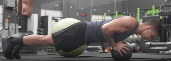 Push-ups: Cách tập để cơ ngực phát triển hoàn hảo