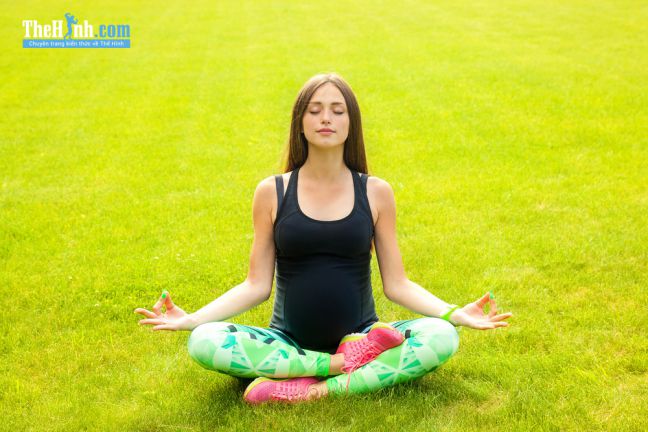 Yoga cho bà bầu 3 tháng cuối – Lớp Yoga cho bà bầu